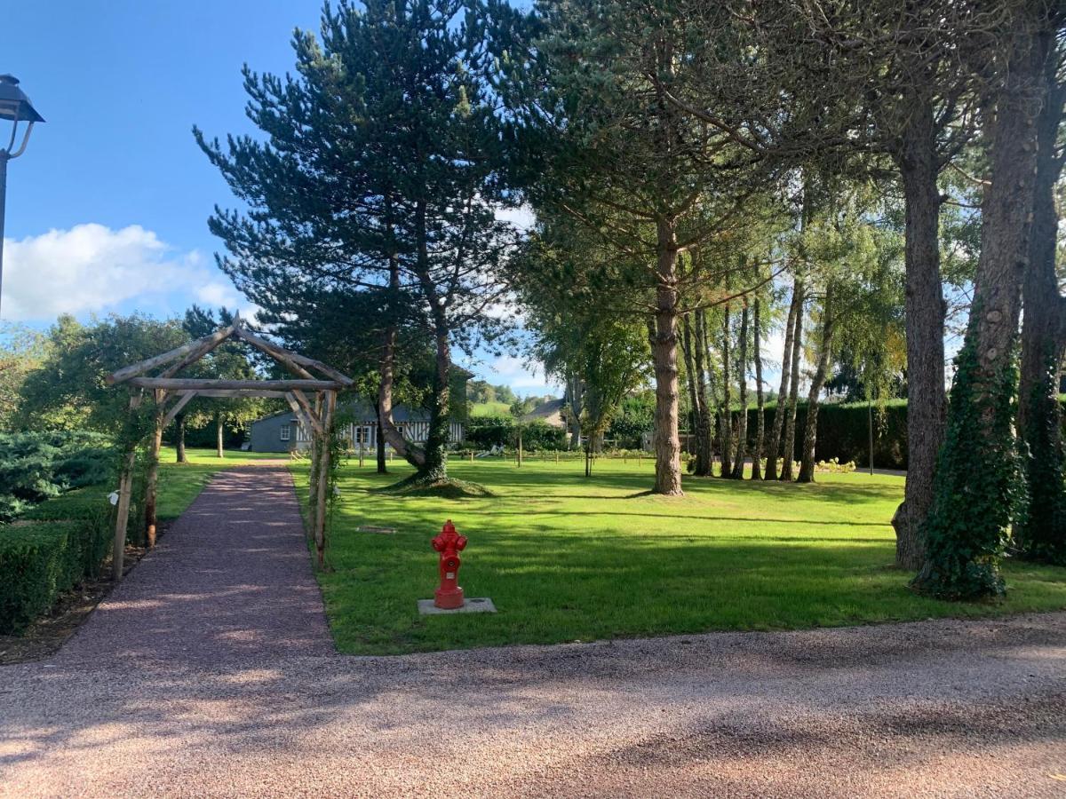 Les Manoirs Des Portes De Deauville - Small Luxury Hotel Of The World Canapville  Exterior photo