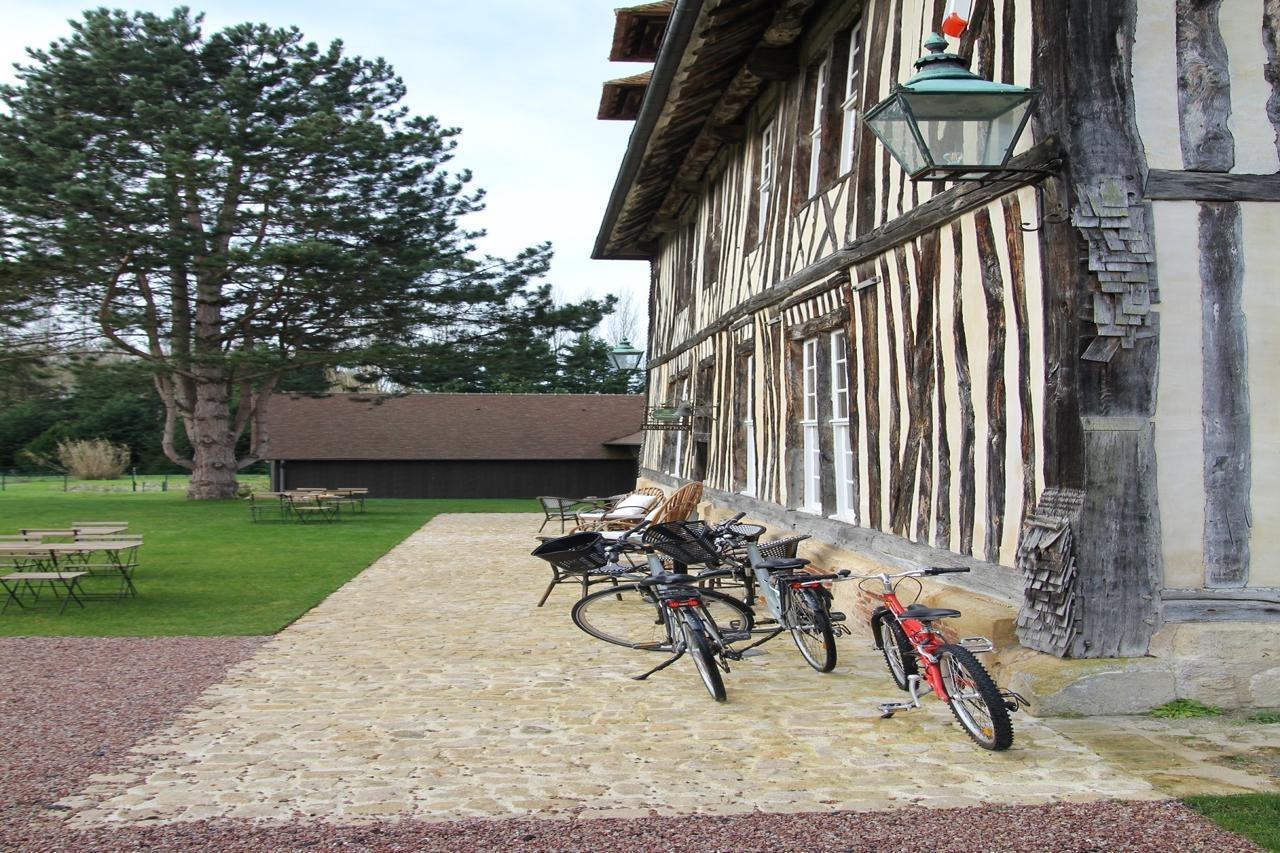 Les Manoirs Des Portes De Deauville - Small Luxury Hotel Of The World Canapville  Exterior photo